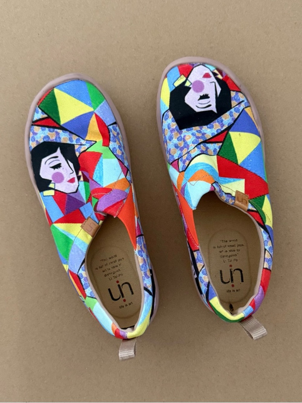UIN Multicolor Art Slip-On Shoes in Rainbow girl pattern EUC size 6.5 🎨